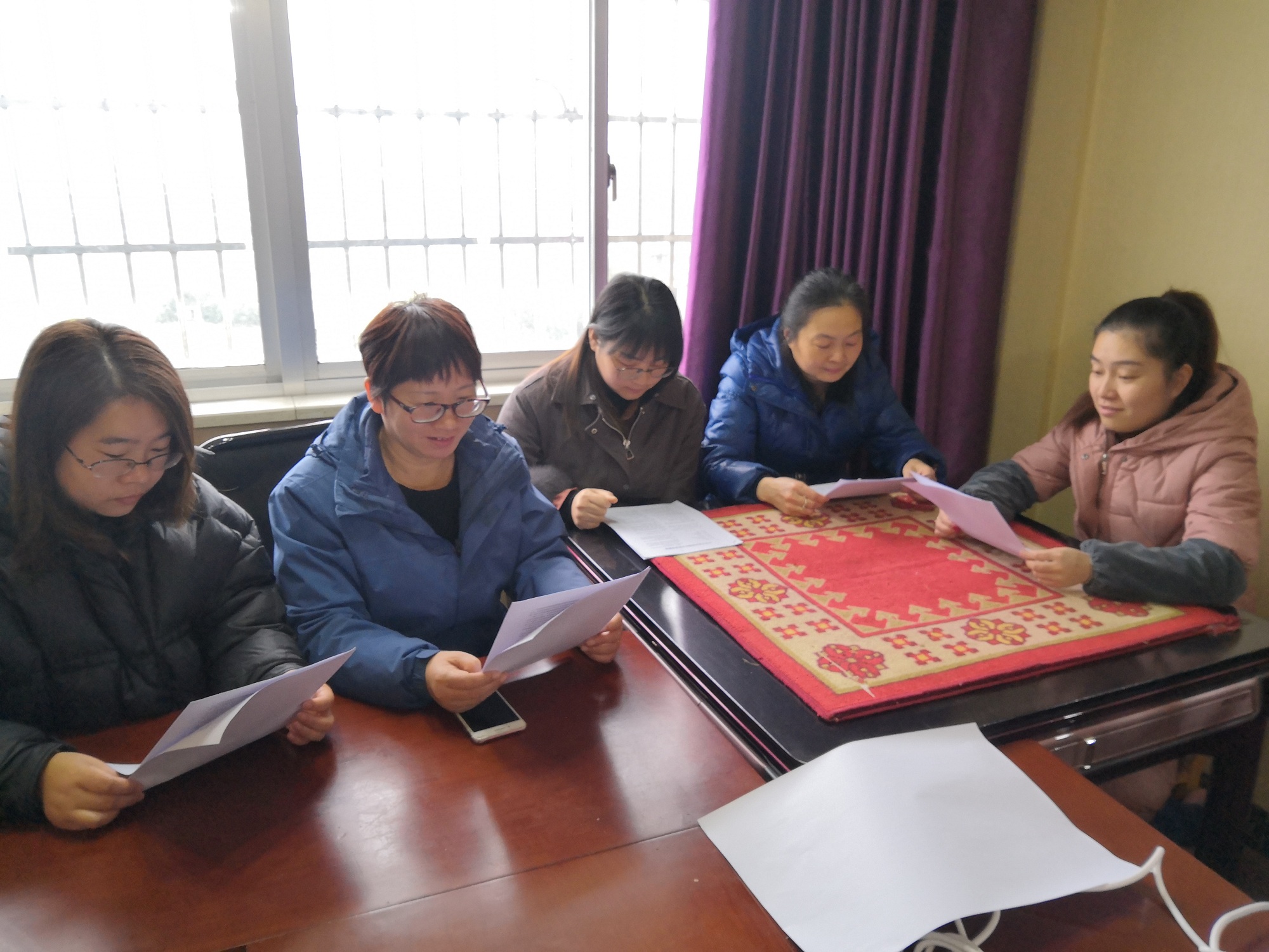9项目女职工进行司法律规学习.jpg