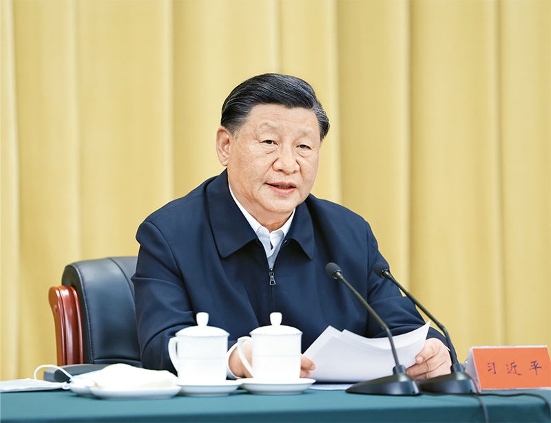 2023年6月2日，中共中央总书记、、国度主席、、中央军委主席习近平在北京出席文化传承发展座谈会并颁发重要讲话。 新华社记者 鞠鹏/摄